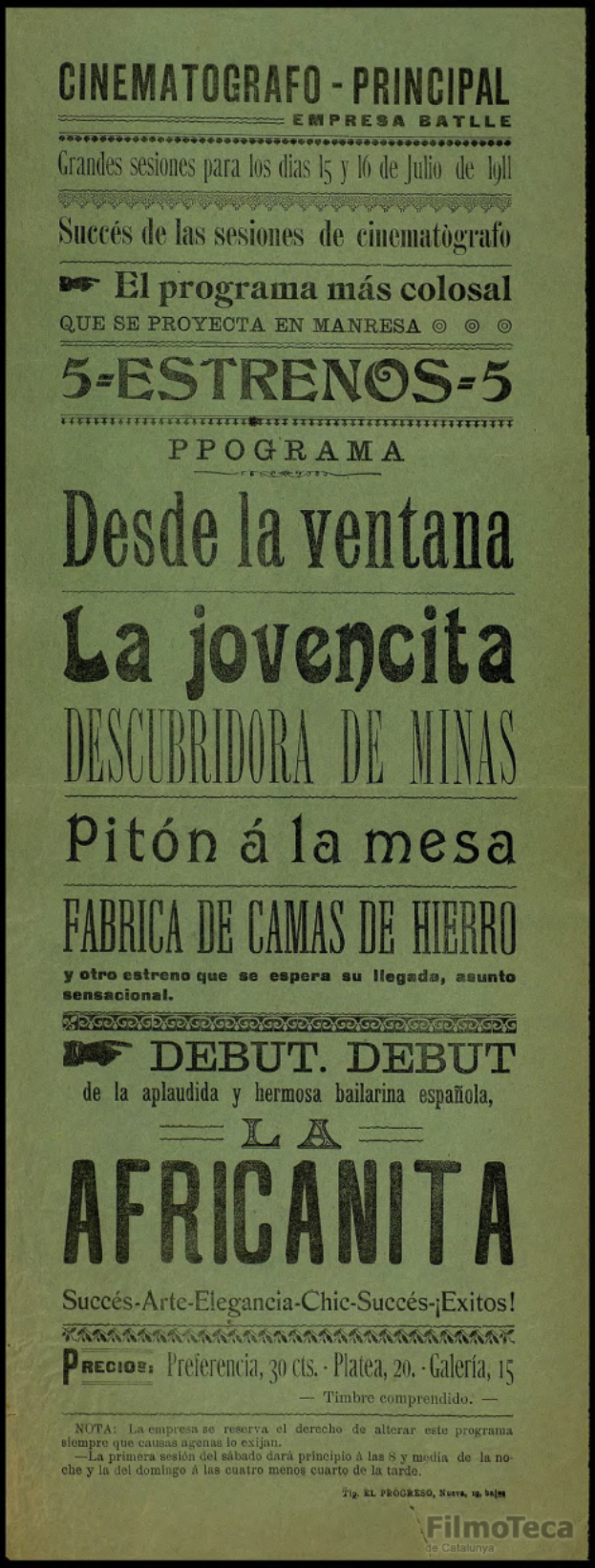Eine Vintage-Kinowerbung mit schwarzem Hintergrund, weißer Schrift und einem weißen Rand, mit einem gedämpften Farbpalett von Blautönen und Grautönen.