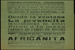 Eine Vintage-Kinowerbung mit schwarzem Hintergrund, weißer Schrift und einem weißen Rand, mit einem gedämpften Farbpalett von Blautönen und Grautönen.