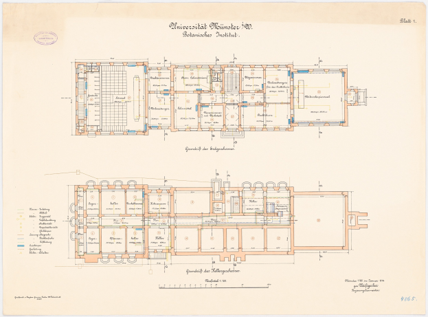 Schwarz-weißer architektonischer Grundriss der Universität Münster in Berlin mit detaillierten Raumplänen und handschriftlichen Anmerkungen auf altem Papier.