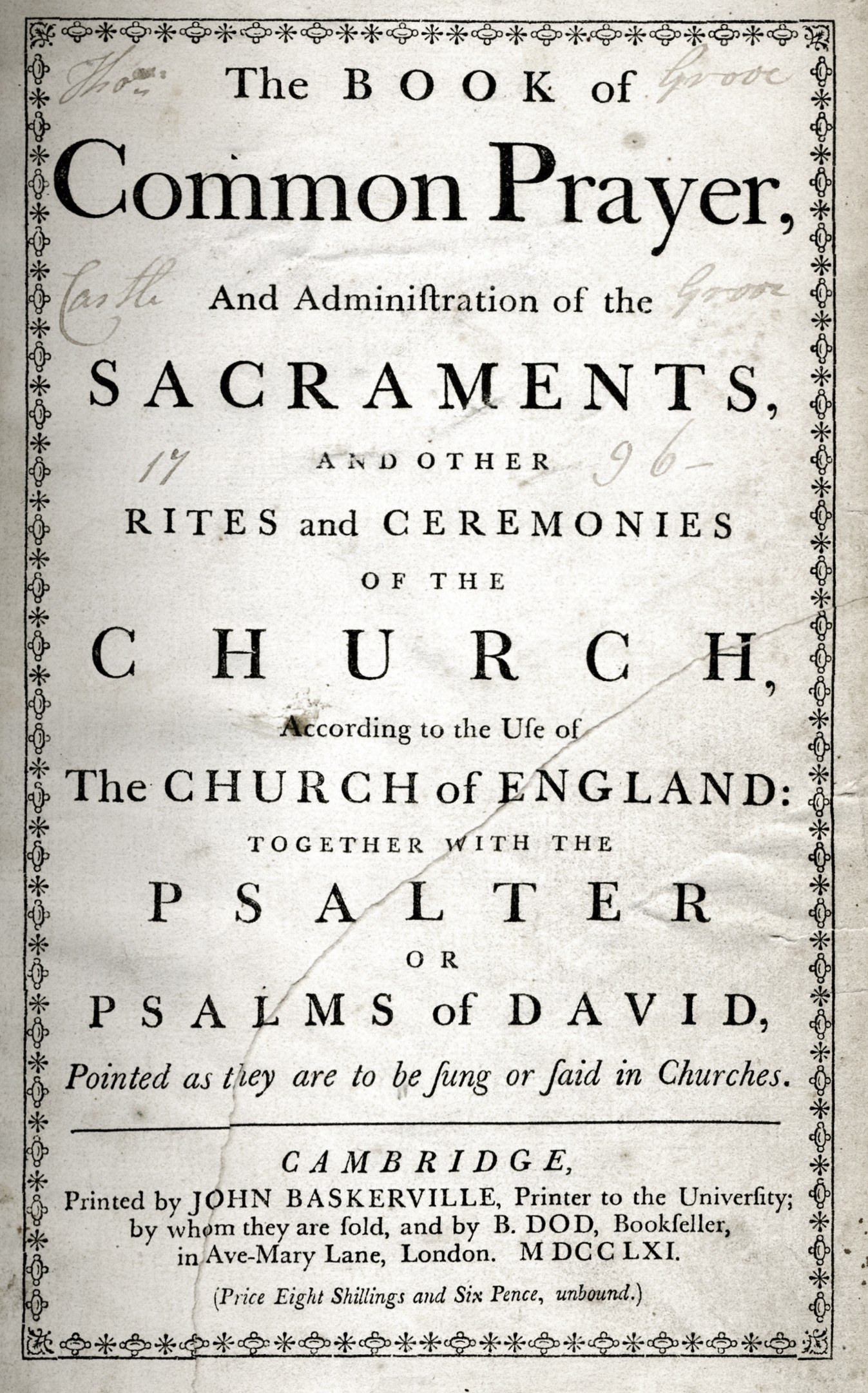 Ein altes Buch mit dem Titel "The Book of Common Prayer and Administration of the Sacraments, Rites and Ceremonies of the Church of England" ist aufgeschlagen und zeigt eine Seite mit schwarzer Tinte.